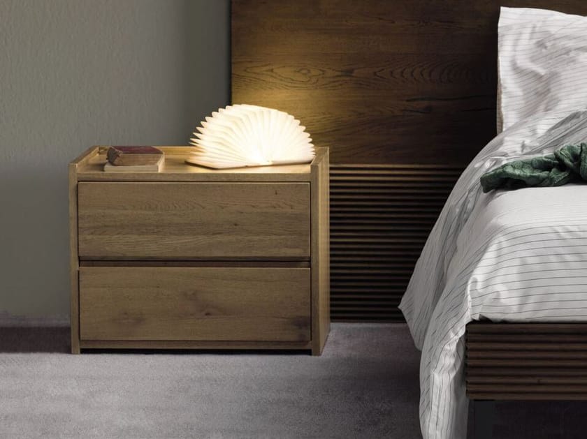 Тумбочка из массива дерева с ящиками Devina Nais GROOVE ARCH-00027354