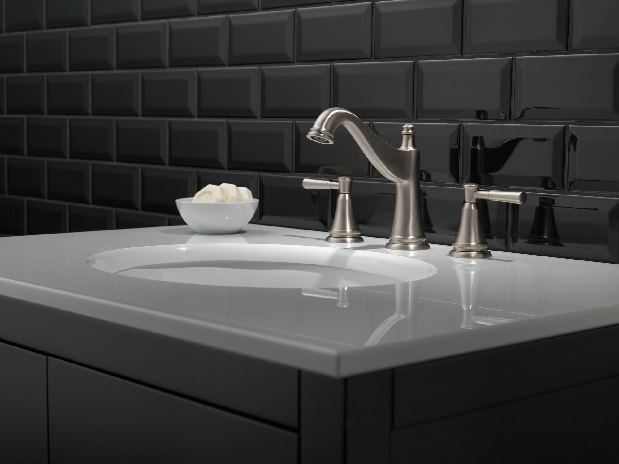 35777LF-SP Смеситель для ванной комнаты с двумя ручками Delta Faucet Mylan Матовый никель Spotshield  - Вид №4
