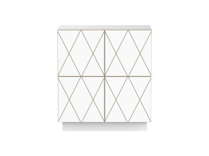 Березовый шкаф с распашными дверцами