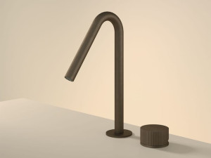 Латунный смеситель для раковины с 2 отверстиями