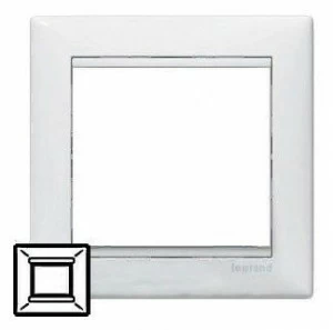 Рамка для розеток и выключателей 1-ая белая