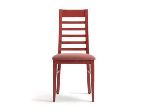 Стул из бука с мягким сиденьем