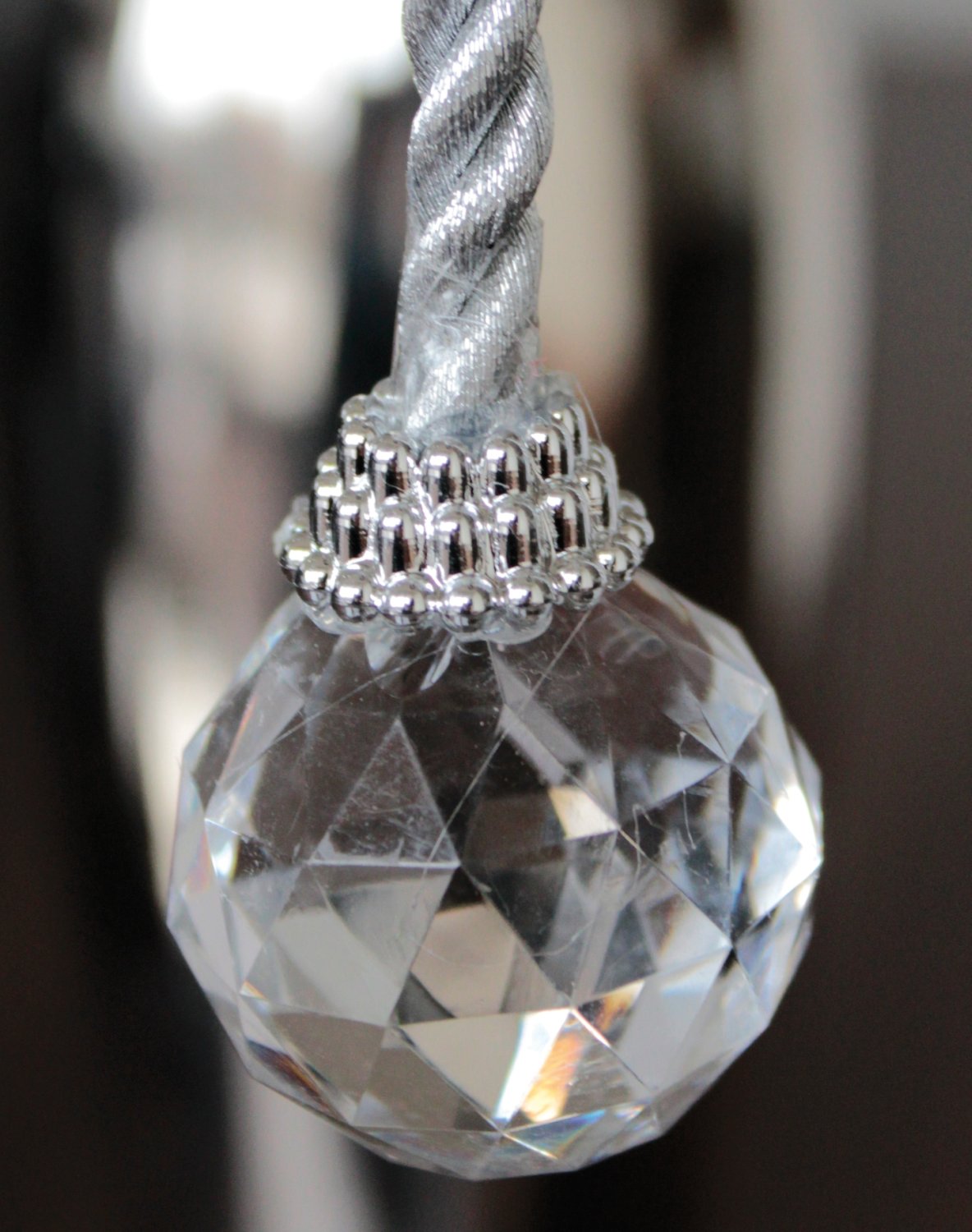 1384 996 a3 Шнур декоративный с шариками / каплями, 2 шт., 40 см, серебристый H-andreas 