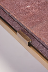 Кожаный письменный стол с ящиками