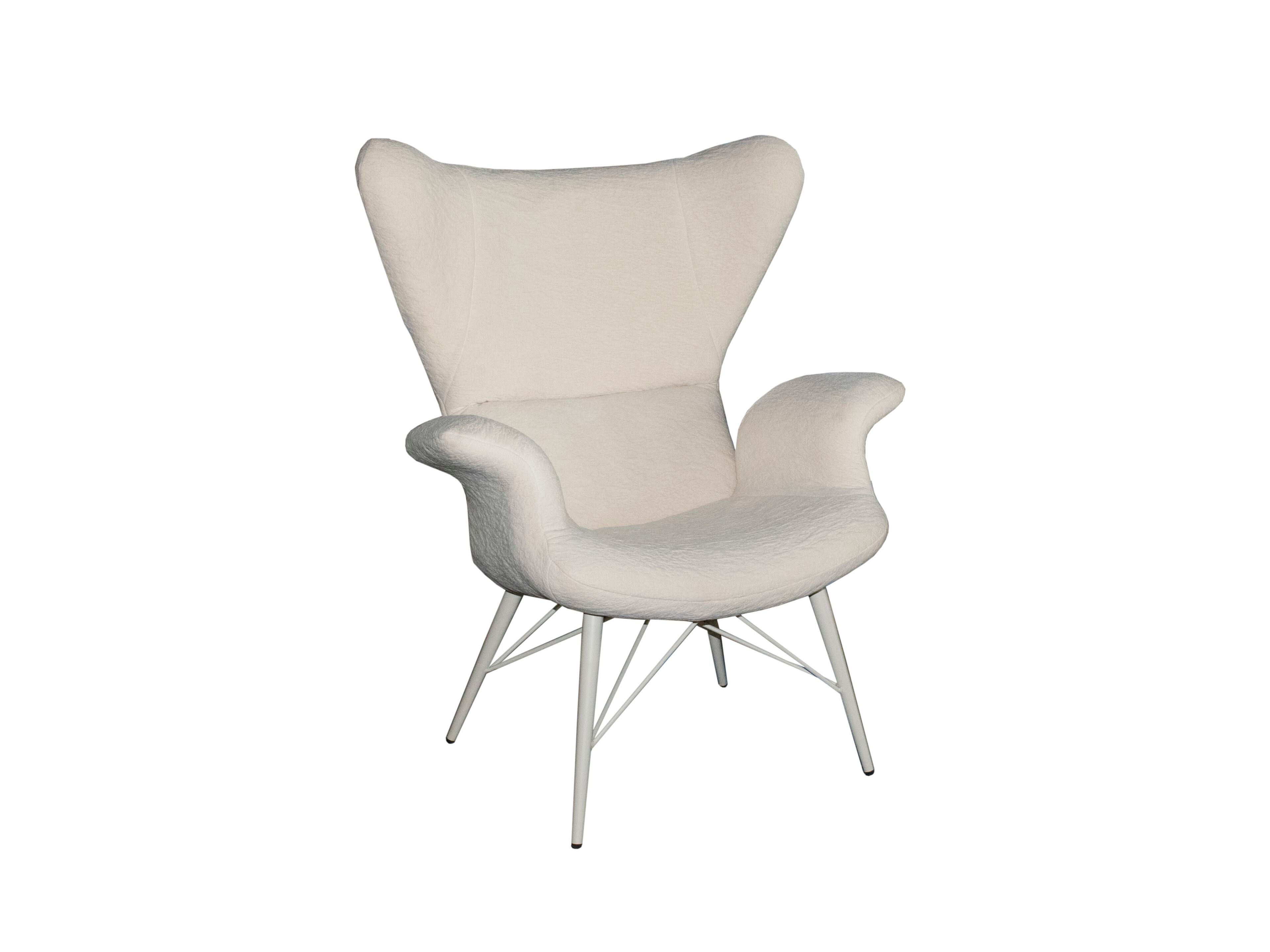 Тканевое кресло с подлокотниками ABLE DARIO ARCH-00029341