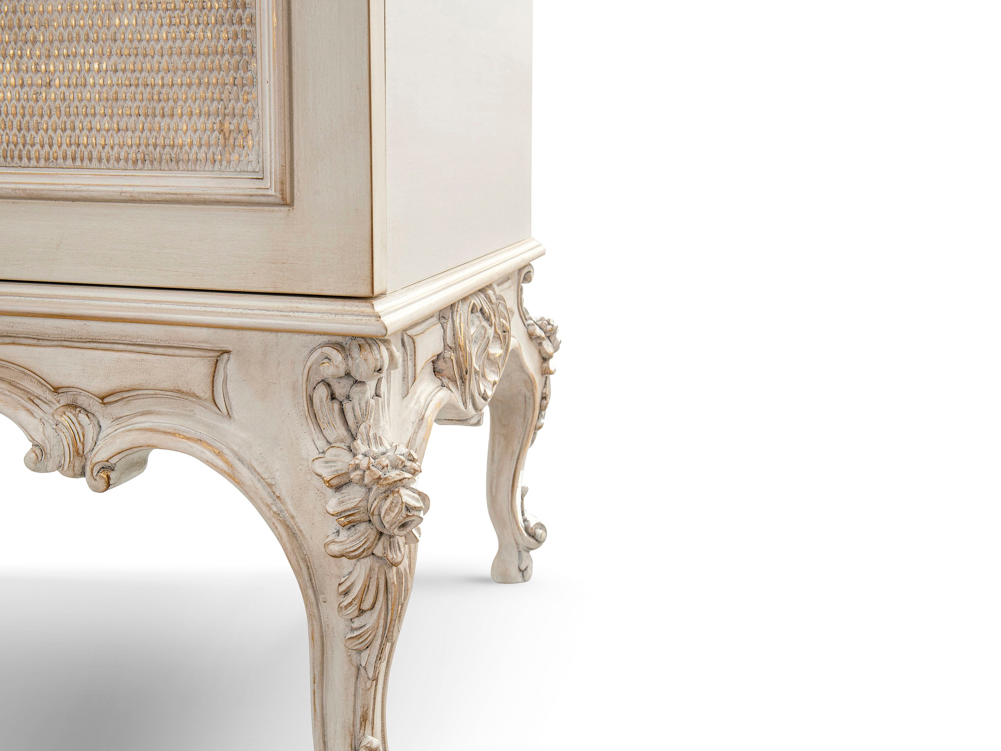 Деревянный шкаф с распашными дверями Bellotti Ezio Cromie ARCH-00123207 - Вид №1