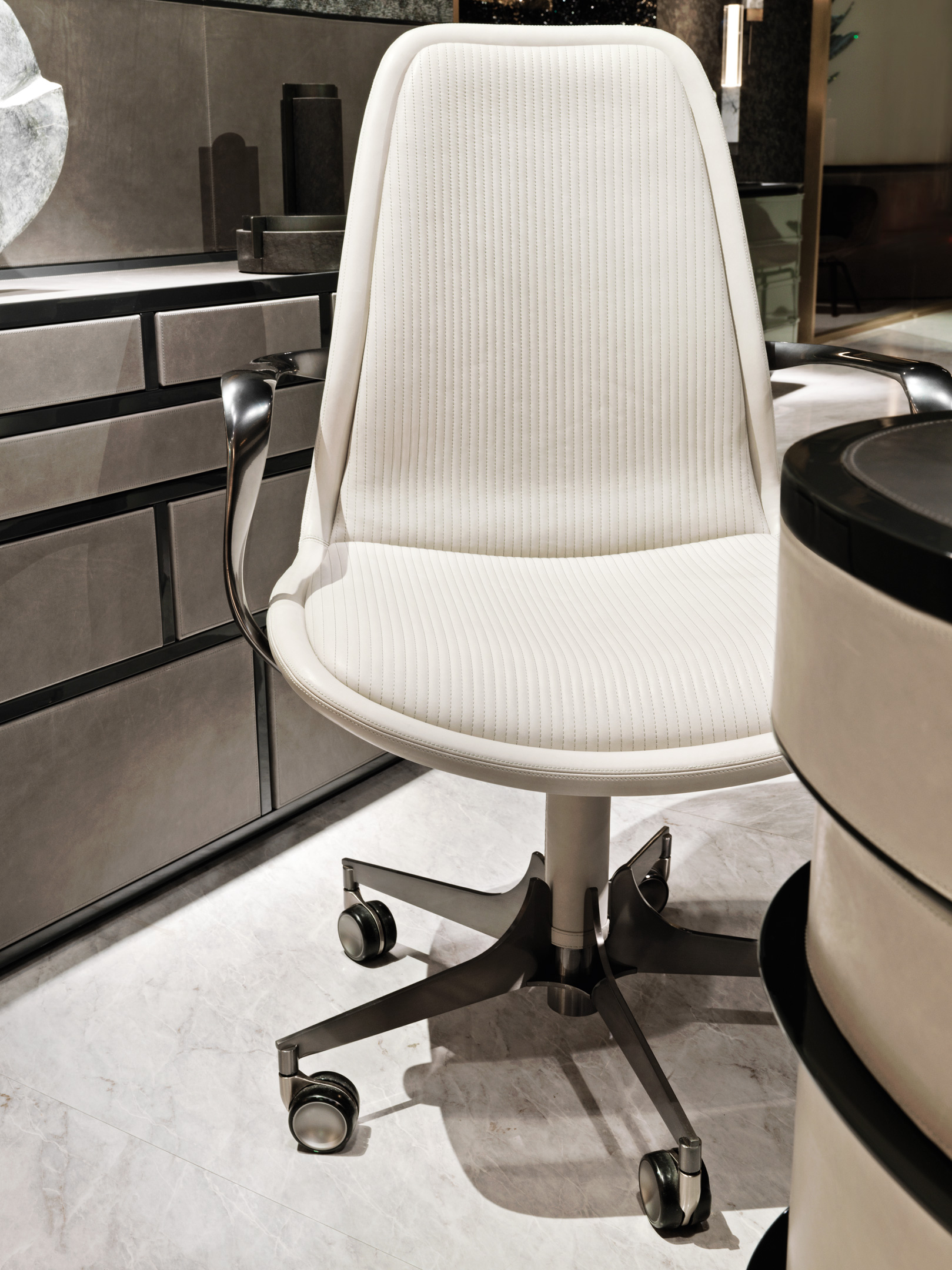 Volver Офисный стул Visionnaire  - Вид №2