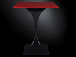 Высокий квадратный стол для контракта