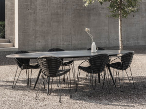 Овальный стол в Ксерамике