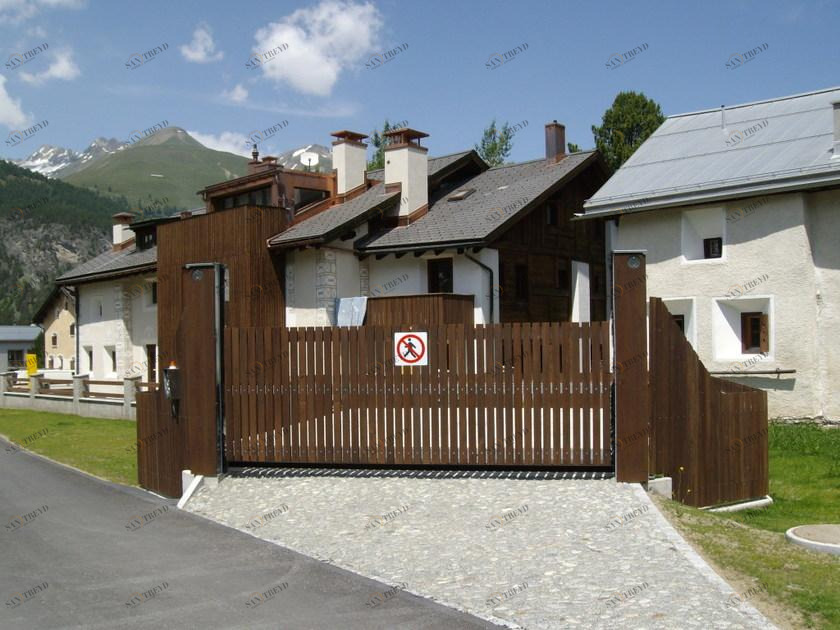 CARMEC Моторизованные вертикальные откатные деревянные ворота Portoni e cancelli sun-id-1423665