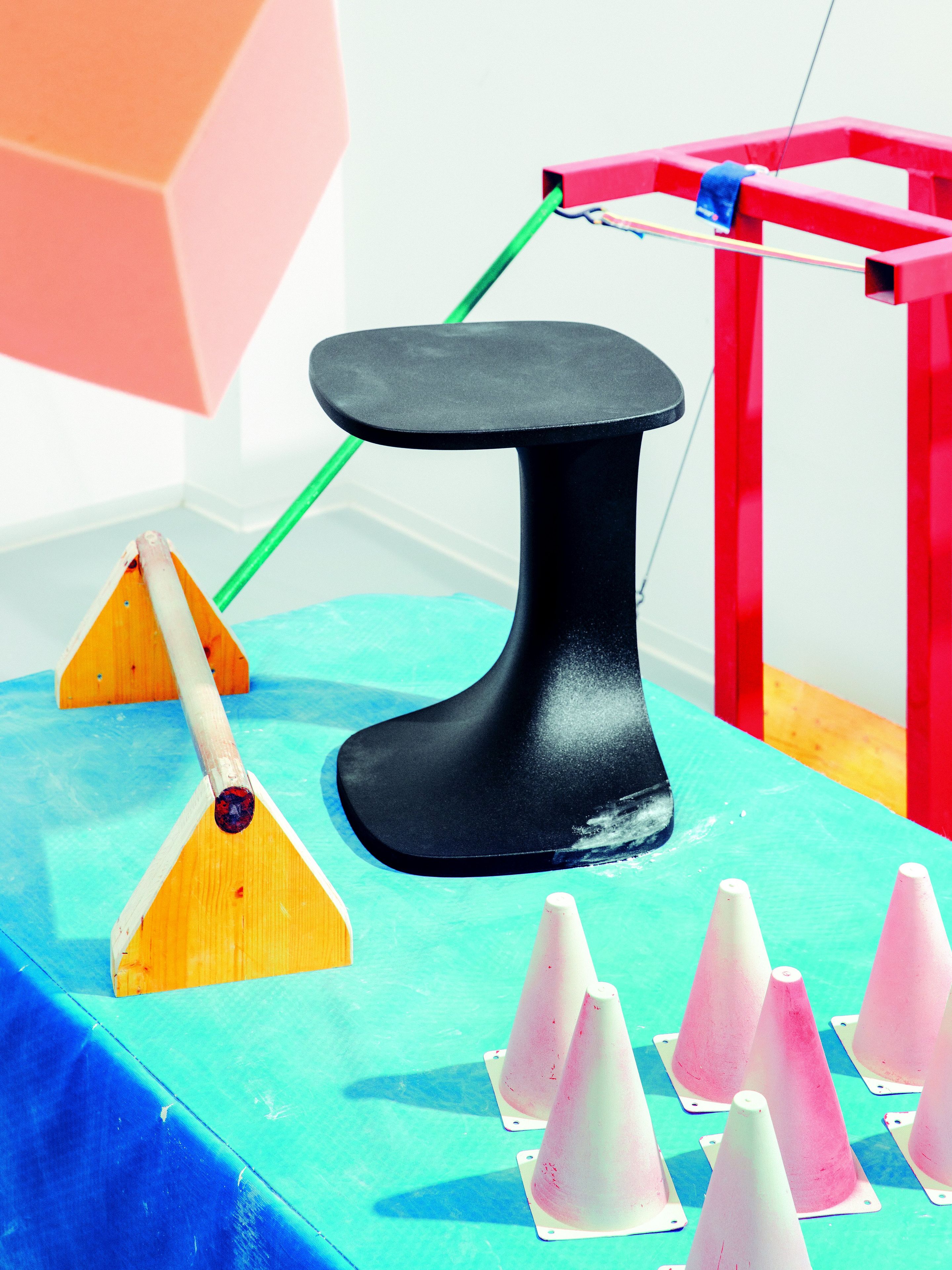 Пластиковый квадратный журнальный столик Kristalia шрифт ARCH-00075641 - Вид №7