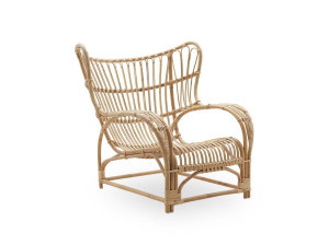 Кресло из ротанга с подлокотниками