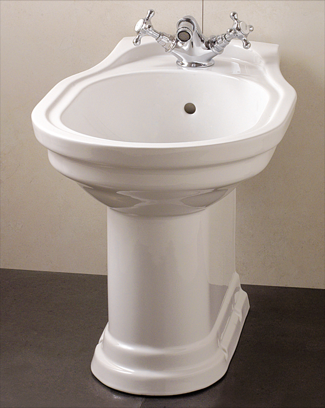 BIDCLA Биде напольное  Devon&Devon  - Вид №1