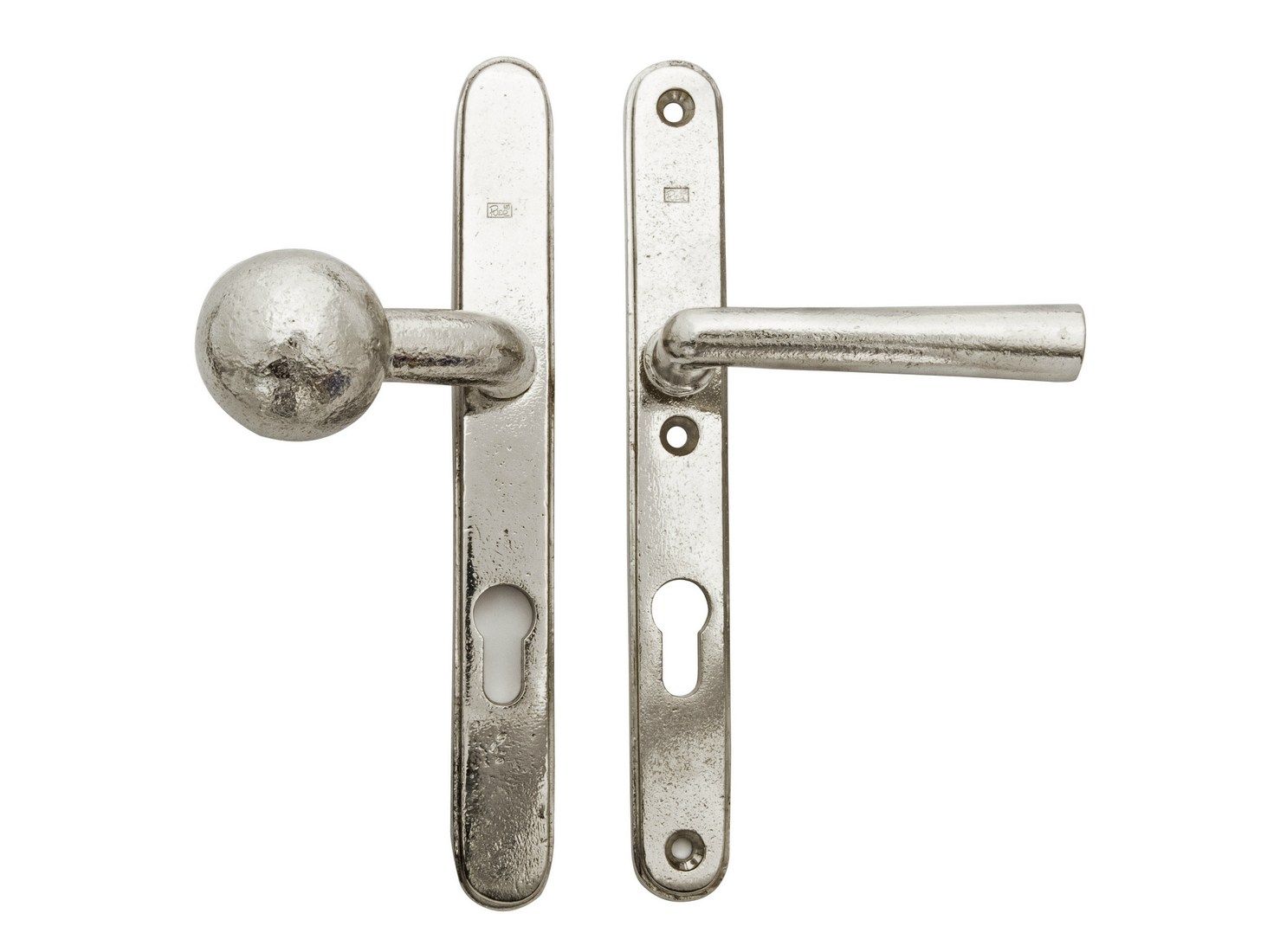 Металлическая ручка на пластине Dauby Pure® ARCH-00116084 - Вид №1