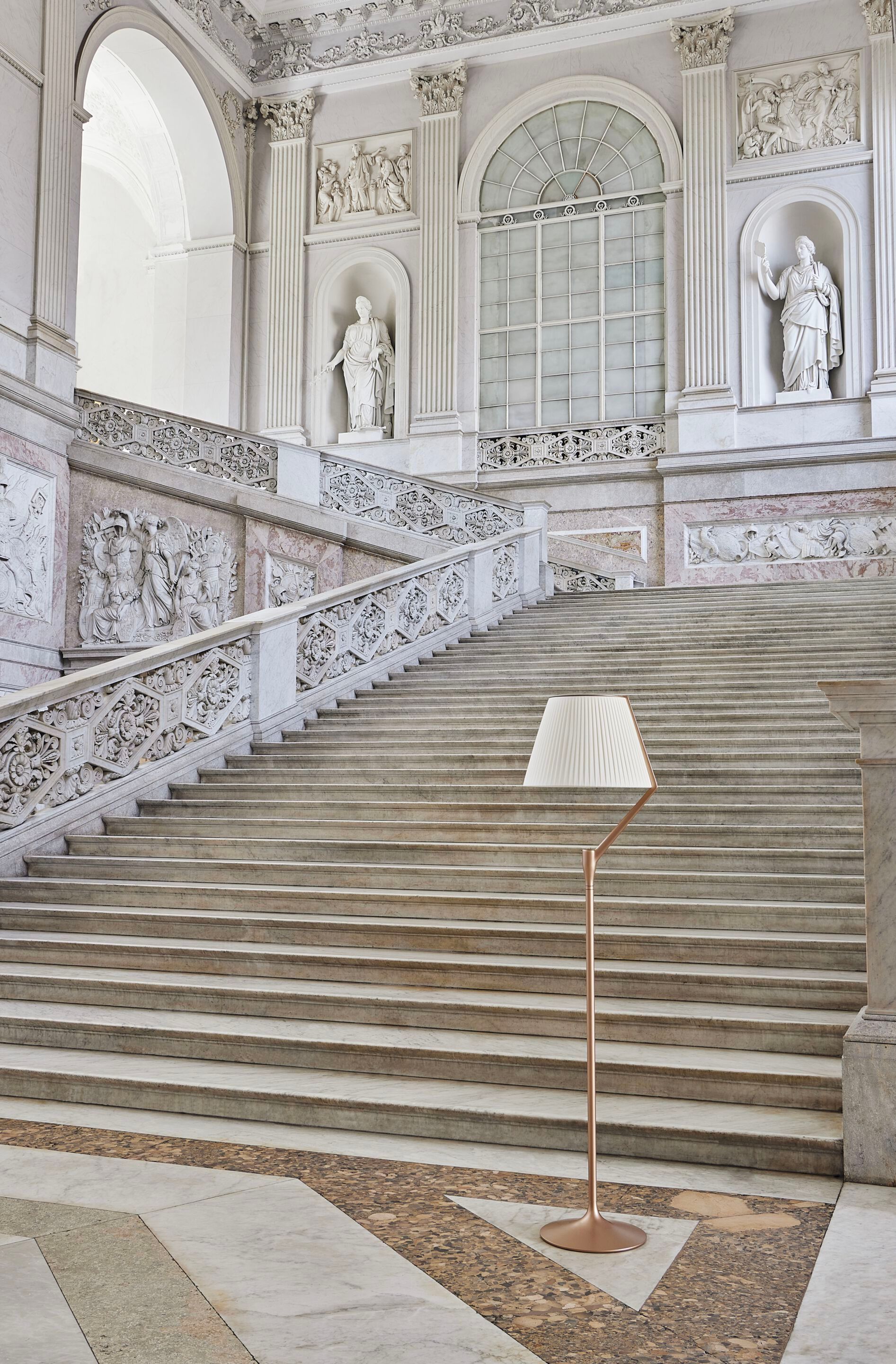 Заливка формы алюминия Сид торшер с диммером Kartell Angelo Stone ARCH-00059445 - Вид №4