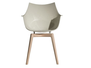 Стул из поликарбоната с основанием из ясеня