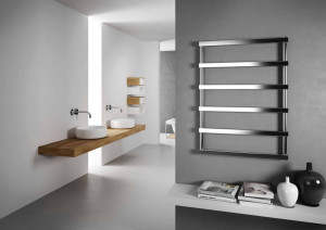 3551680400003 Cordivari Alessandra, полотенцесушитель водяной 740/530, цвет полированная сталь