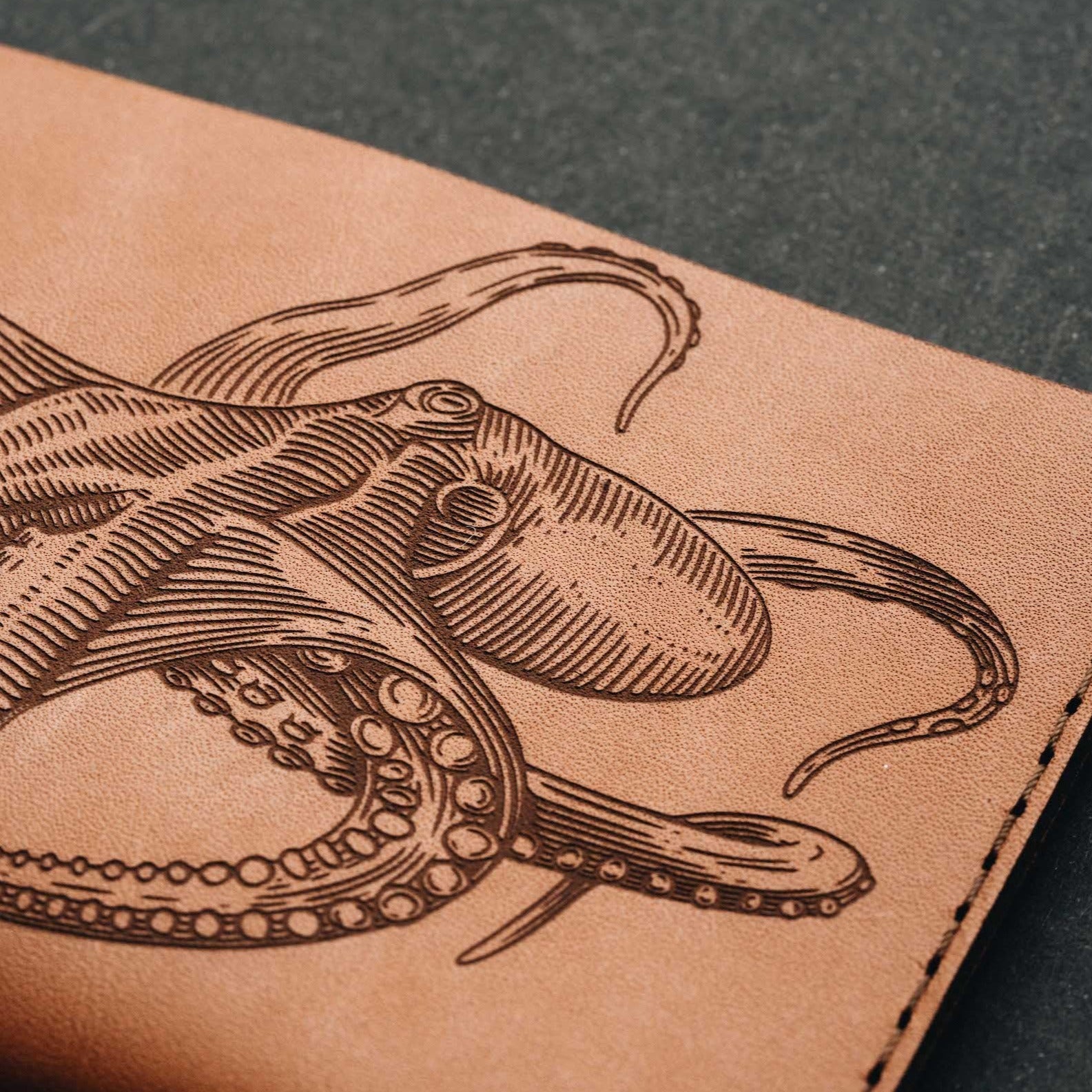 W106WHIS-OCT X Lást Maps Octopus - Кошелек Winston - Виски Wingback  - Вид №2