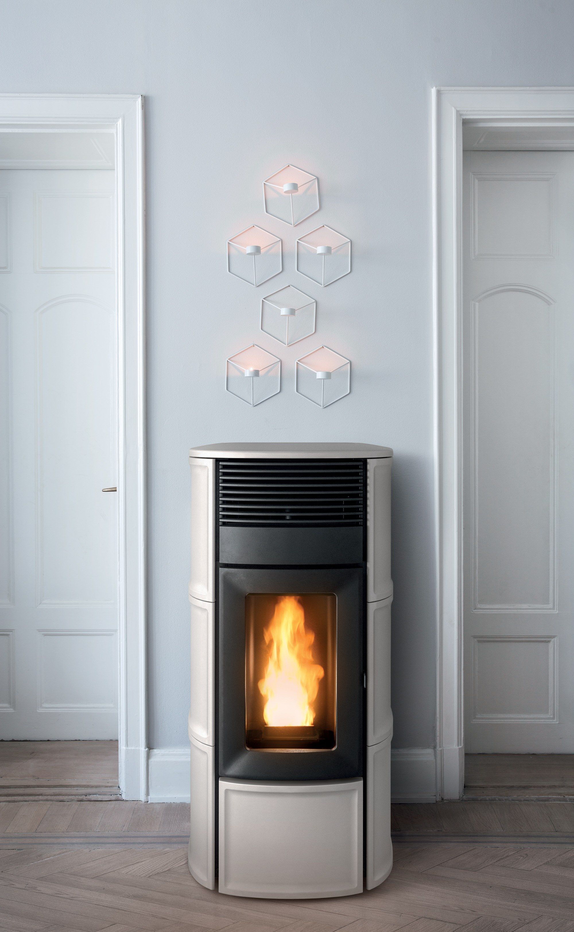 Экологичная печь для гранул в классическом стиле MCZ SUITE ARCH-00117073 - Вид №1