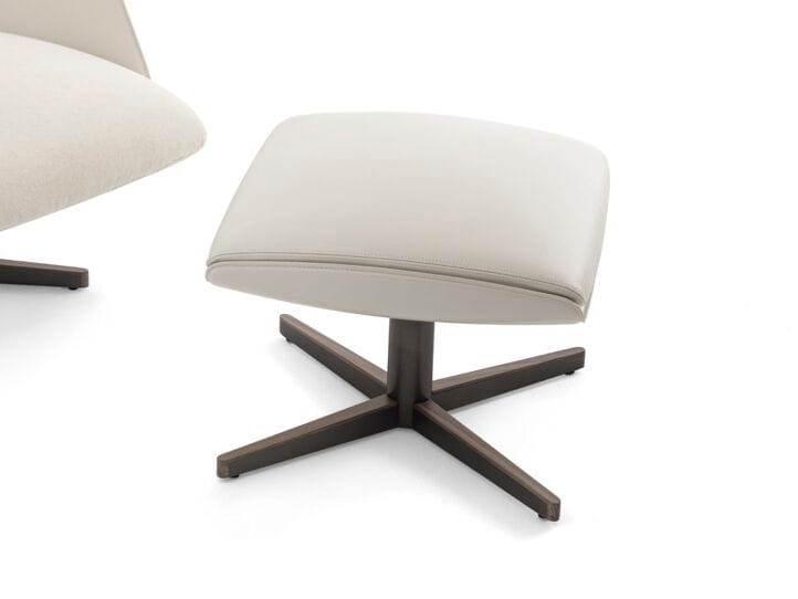 Спицевая вращающаяся подставка для ног Giorgetti Clori ARCH-00002901