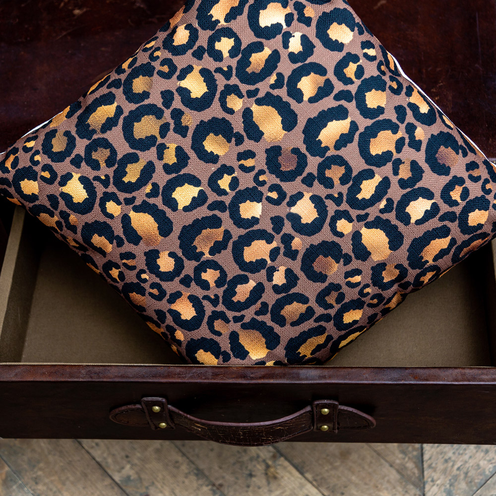 5115128 Интерьерная подушка «Леопард» (шоколад) Object Desire  - Вид №3