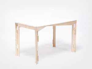 Прямоугольный рабочий стол из березы с системой люверсов