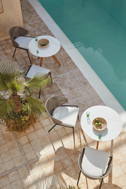 MNST980 Обеденный стол teak nero ⌀100см Manutti Torsa - Вид №20