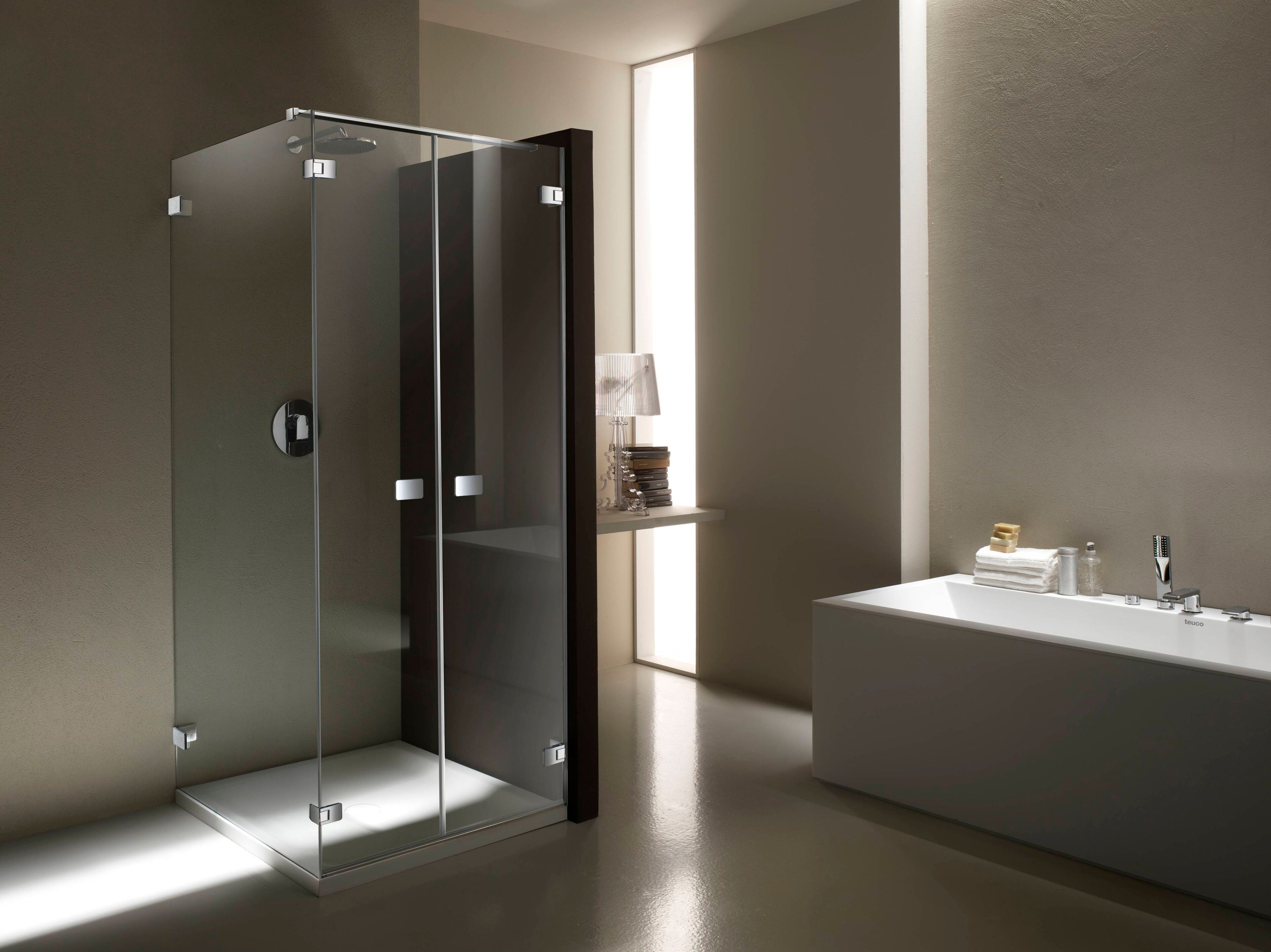 Угловая душевая кабина из закаленного стекла с распашной дверью Provex Industrie X-Line ARCH-00040621