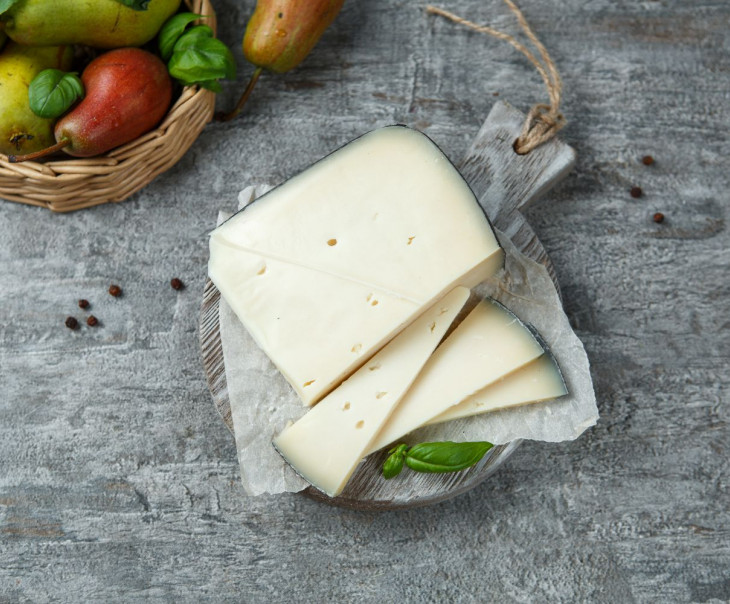 6888 Сыр "Мастер Гауда" с душистым перцем Вкусляндия 