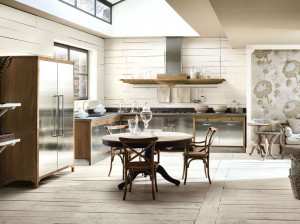 Секционная кухня из нержавеющей стали и дерева