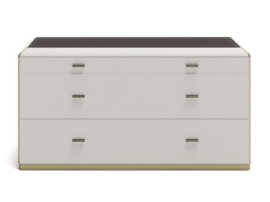 Деревянный комод