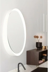 ARBLU Наклонное металлическое настенное зеркало