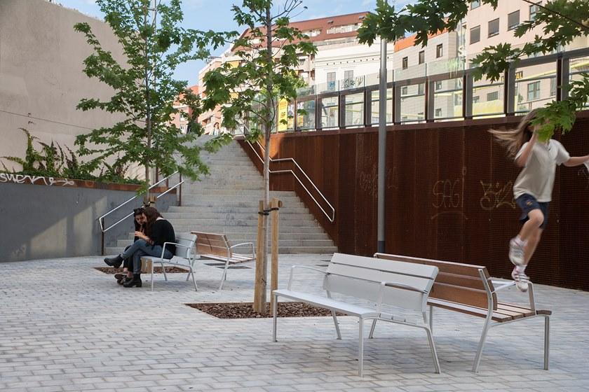 URBIDERMIS Скамья из алюминия с подлокотниками и спинкой Neoromántico sun-id-1380600 - Вид №3