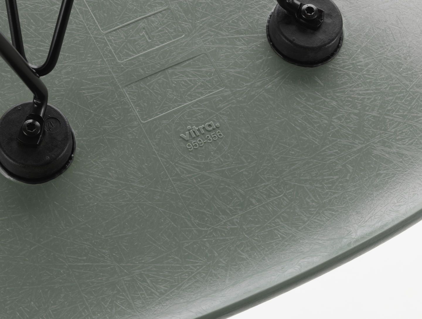 Барный стул из стекловолокна VITRA Eames Fiberglass Chair ARCH-00016541 - Вид №5