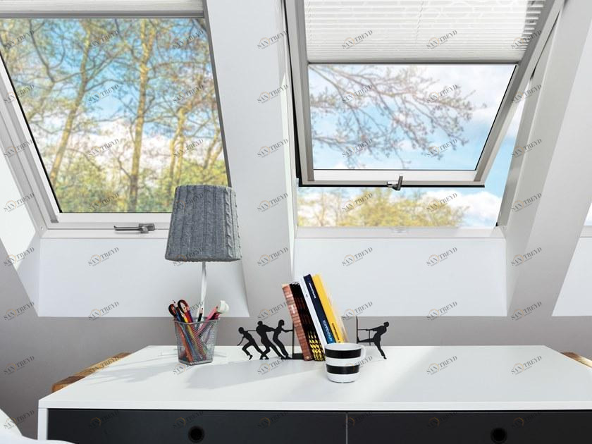 Fakro Мансардное окно из сосны с защитой от взлома Finestra a bilico sun-id-1437755