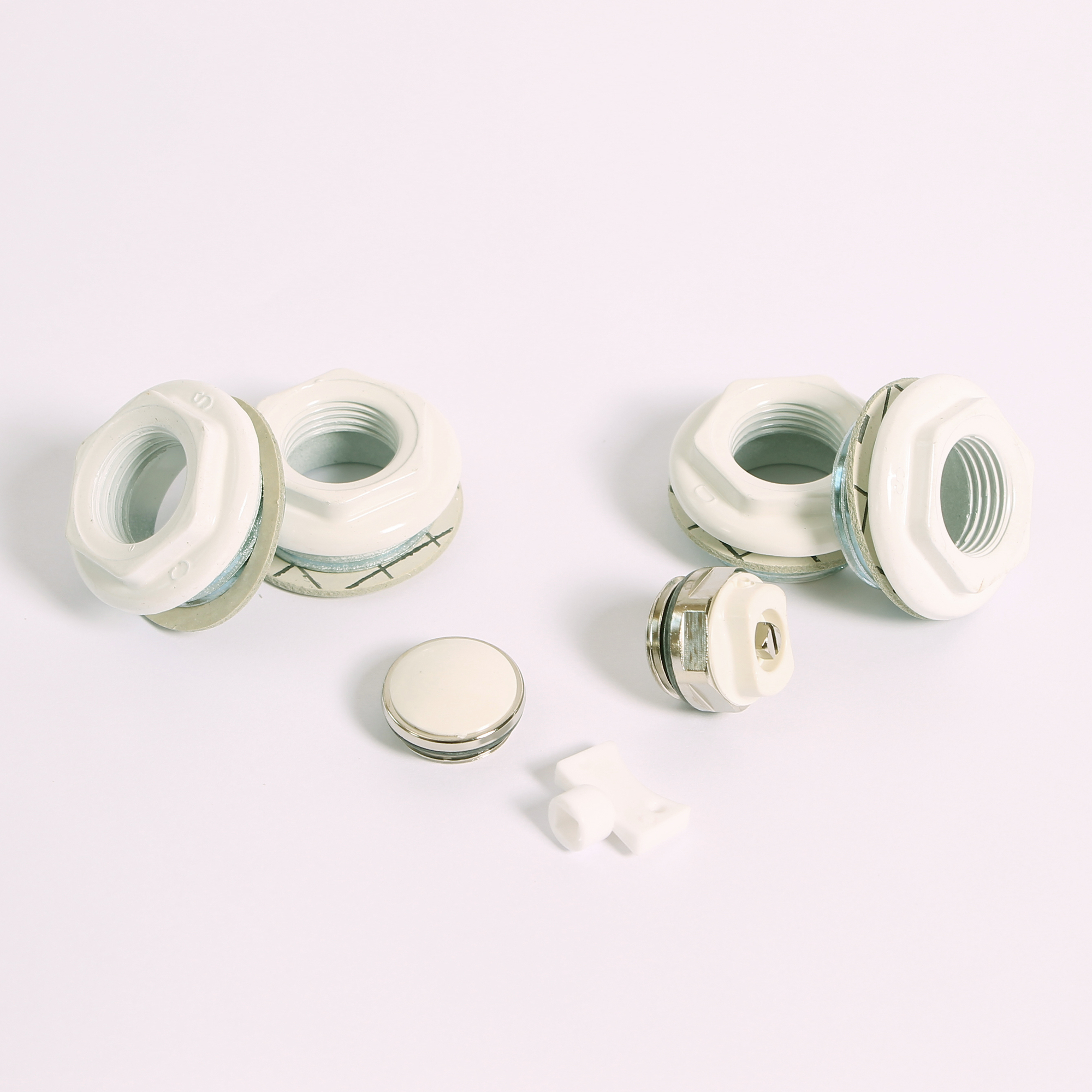 Комплект для подключения радиатора с плоской прокладкой TORIDO 1"х1/2" RAL9010 TK12P1 - Вид №3