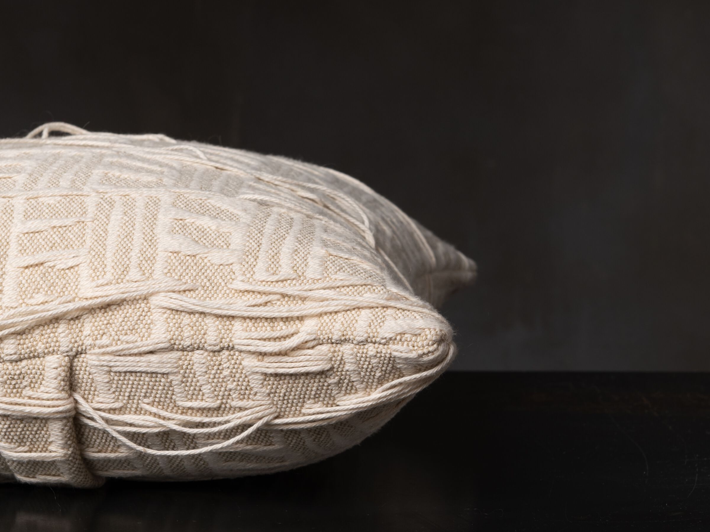 Квадратная подушка из хлопка The House of Lyria MABERTO ARCH-00104586 - Вид №2