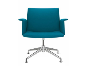 Спицевое кресло с подлокотниками