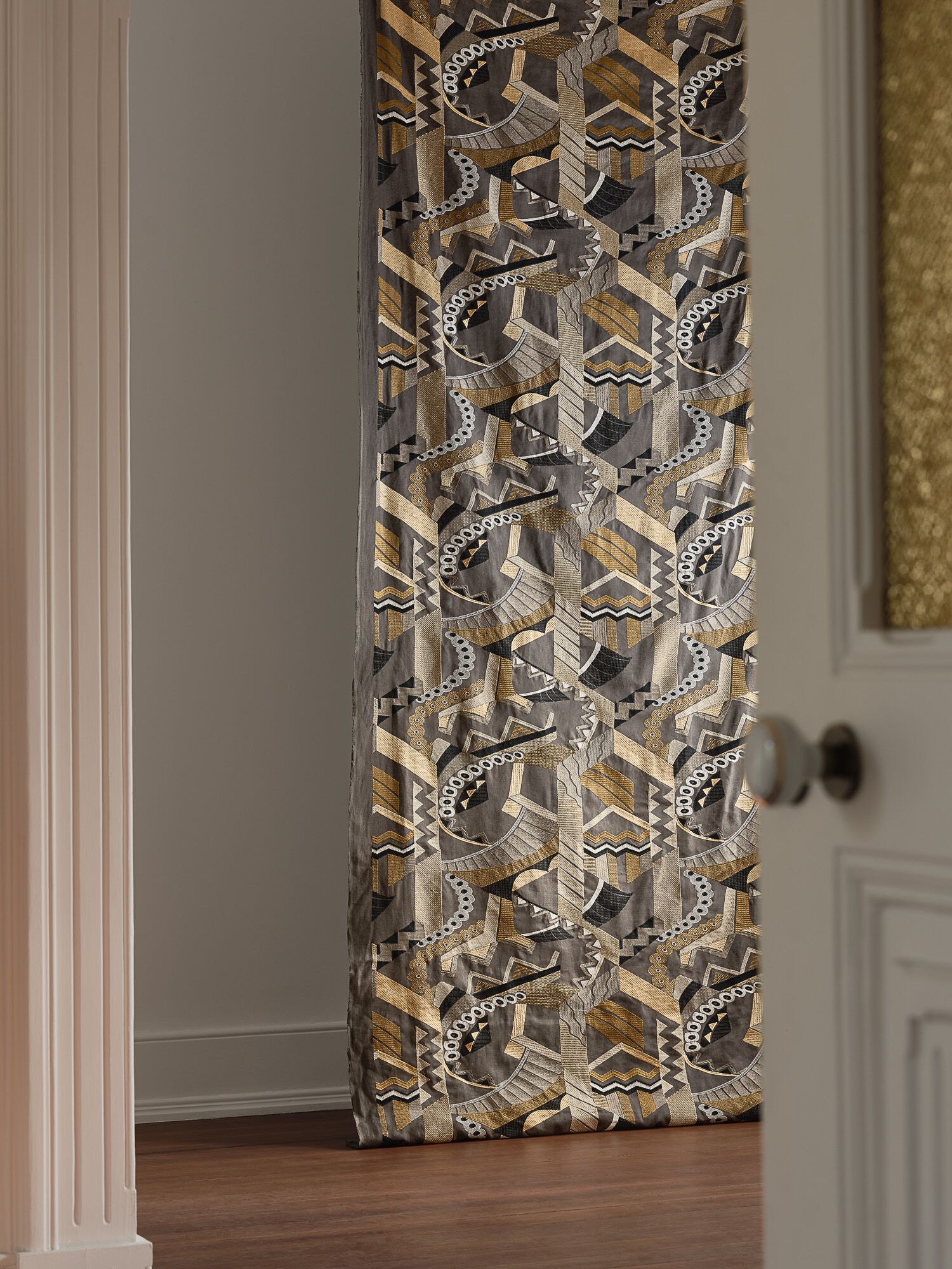 Многоцветная льняная вышитая ткань Aldeco Veva ARCH-00081445 - Вид №4