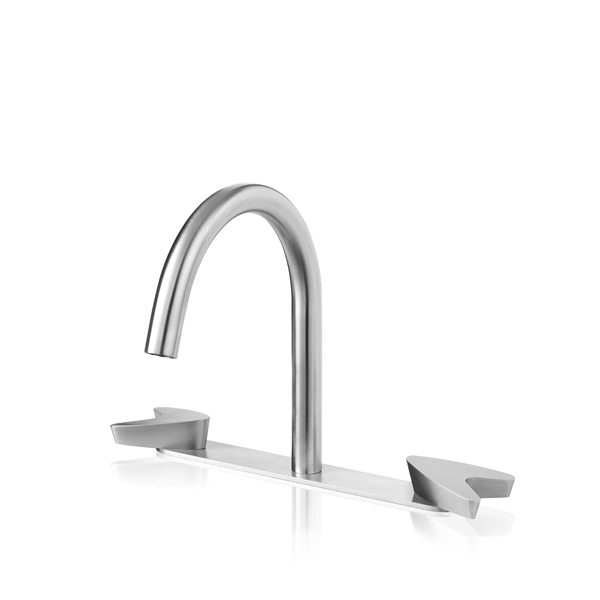 Смеситель на три отверстия для умывальника с изливом ARW110 linki 