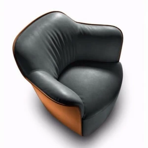 Poltrona Frau Кожаное кресло с подлокотниками La collezione - divani e poltrone