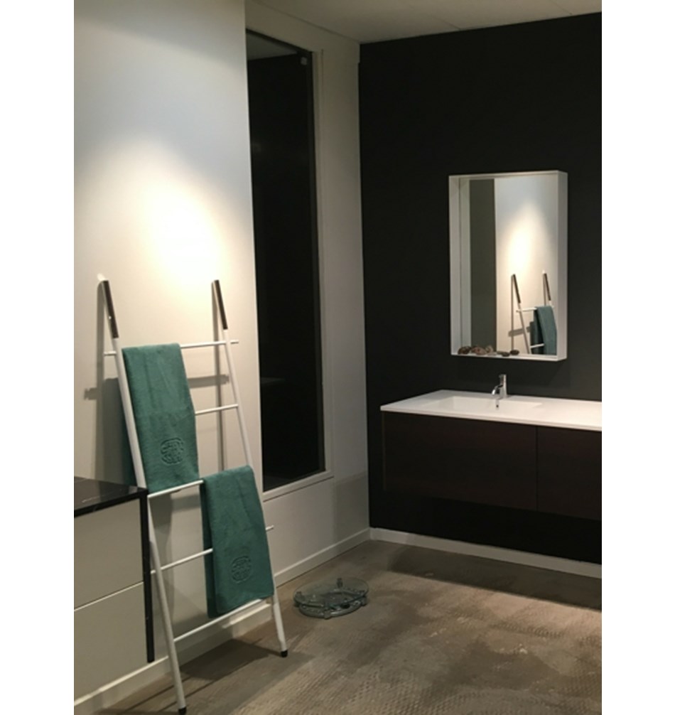 FROST БУКТО Лестница » белая / полированная Сталь / нержавеющая сталь Белый / полированный U6009-W  - Вид №3