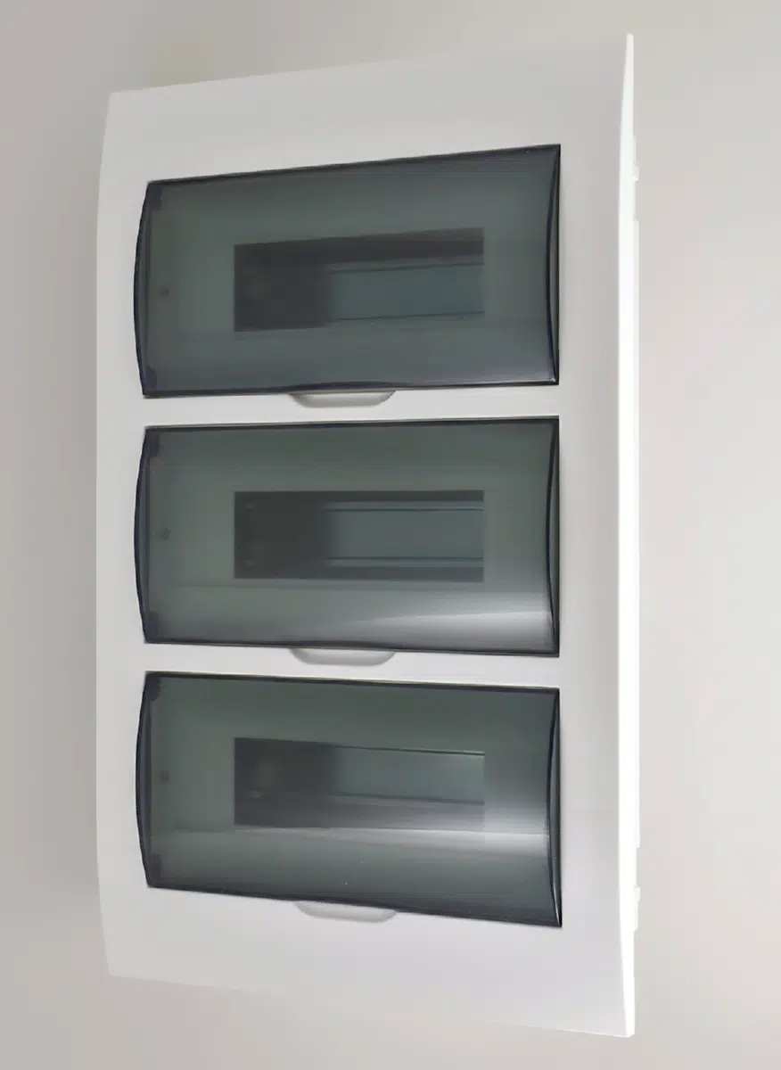 LUXRAY Боксс прозрачной крышкой ЩРВ-П-36 для внутренней установки 36-и модульных устройств LEZARD 731-1000-036 - Вид №3