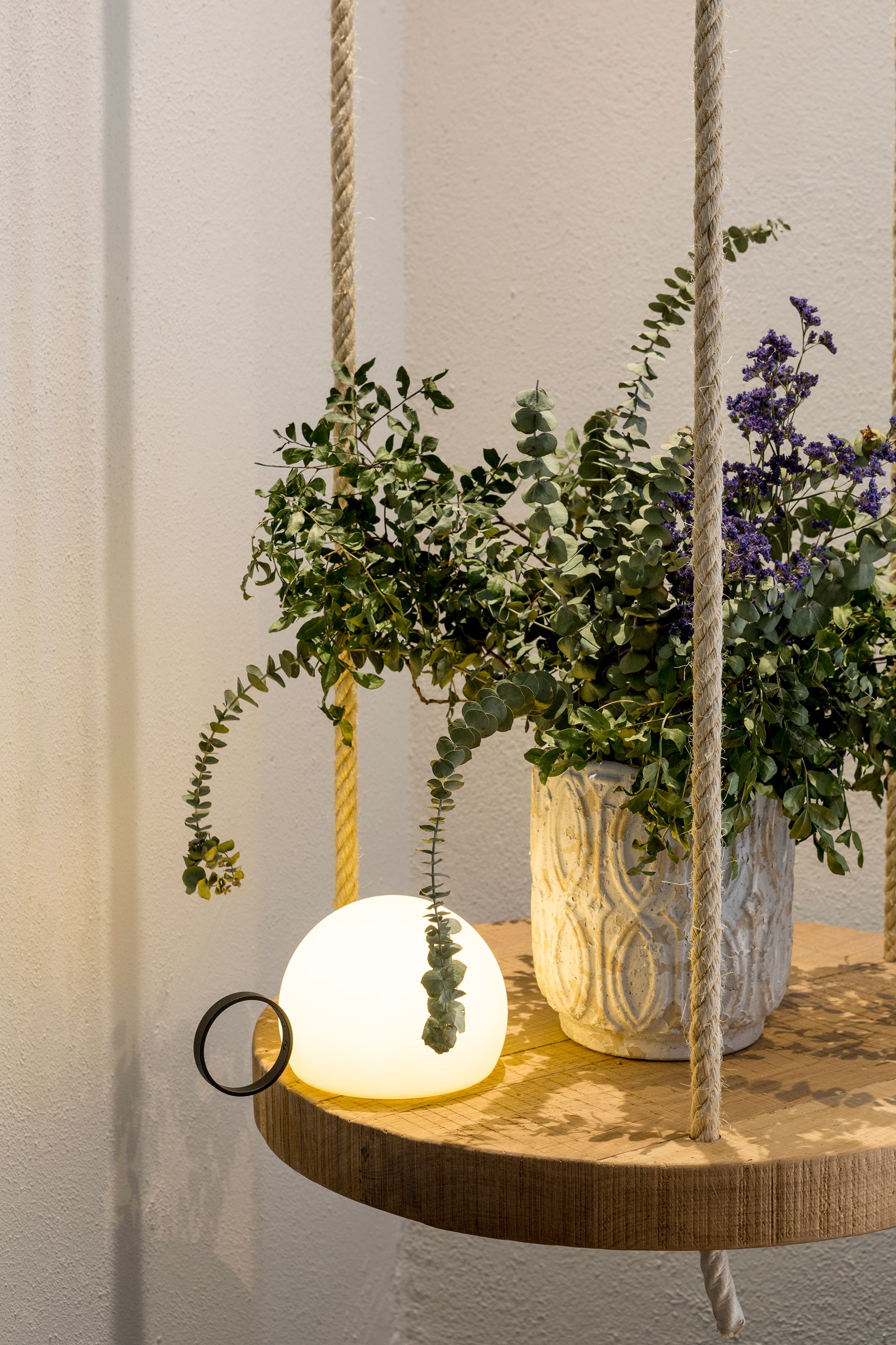 Светодиодная настольная лампа с батарейным питанием Estiluz Circ ARCH-00128913 - Вид №1