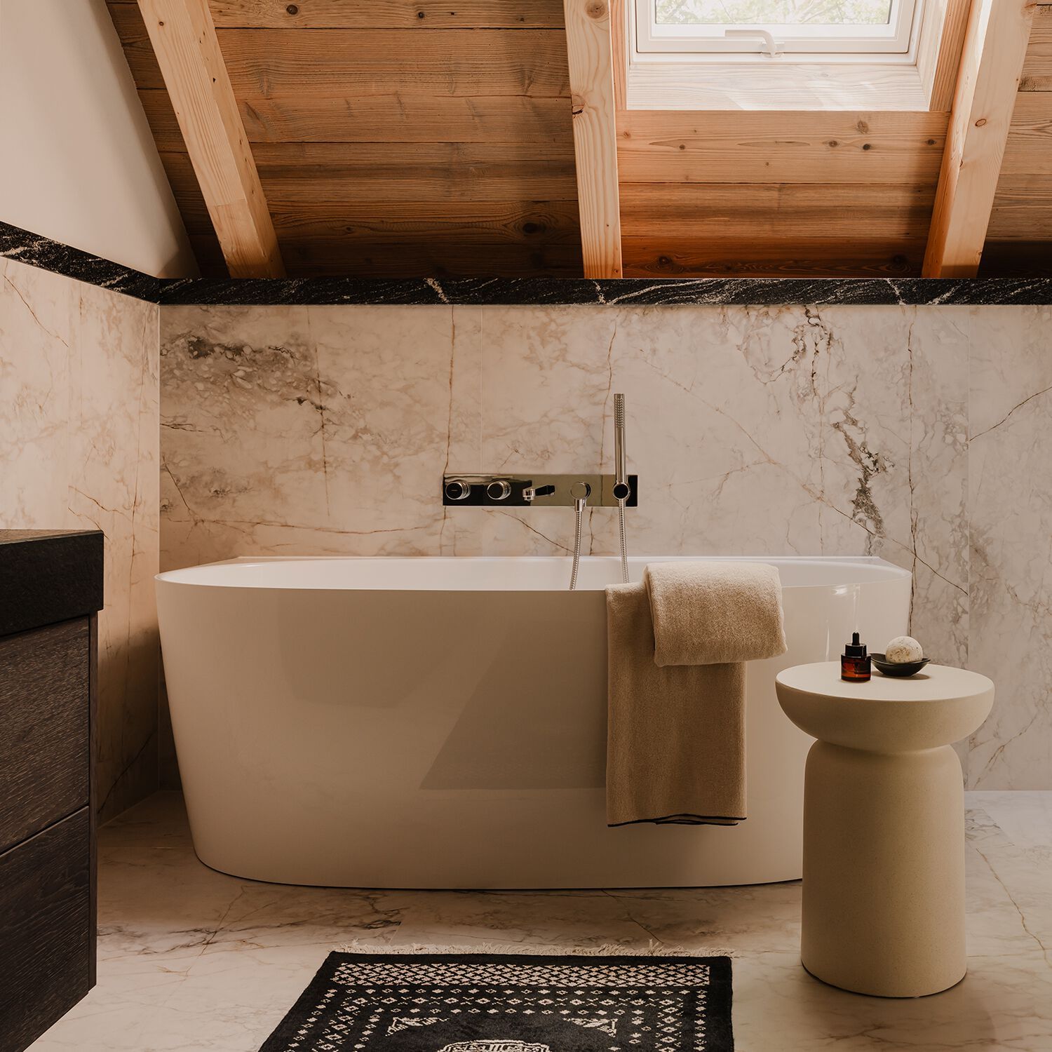 Ванна из композитного материала OMNIRES Valencia M+ ARCH-00035323 - Вид №4