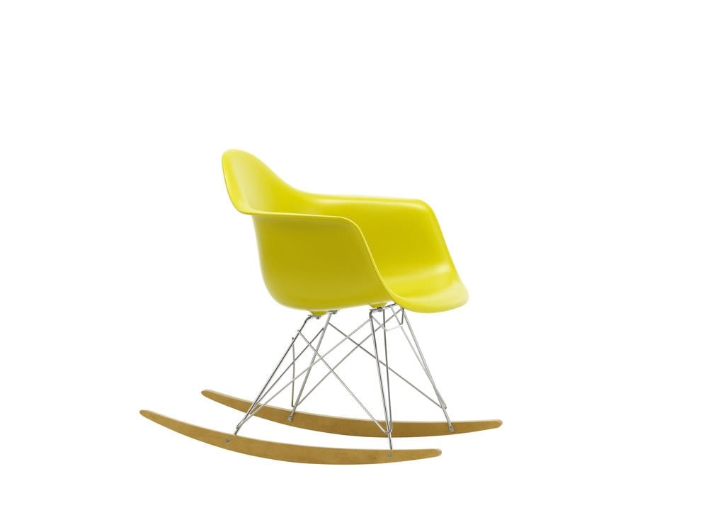 Мягкое тканевое кресло-качалка с подлокотниками VITRA Eames Plastic Chair ARCH-00023828 - Вид №145
