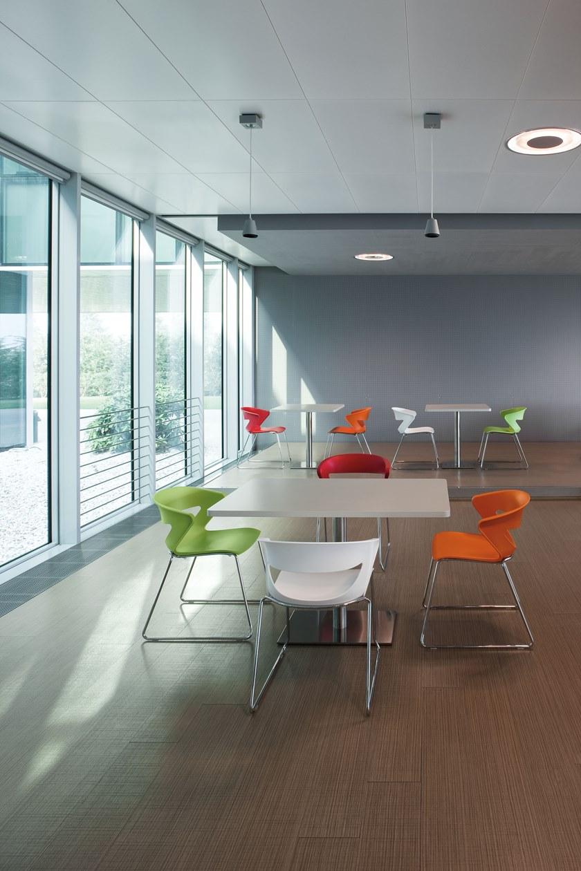 Kastel Штабелируемый пластиковый стул с санками Kicca sun-id-1480829 - Вид №1