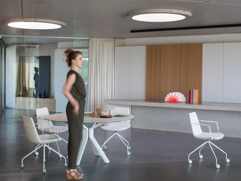 B&T Design Офисный стул на козелке с подлокотниками на колесиках Pera sun-id-1381745 - Вид №9