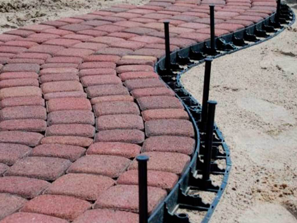 Пластиковый бордюр 58 мм, длина 1 м, зелёный ГеоПластБорд GPBST-54 - Вид №9