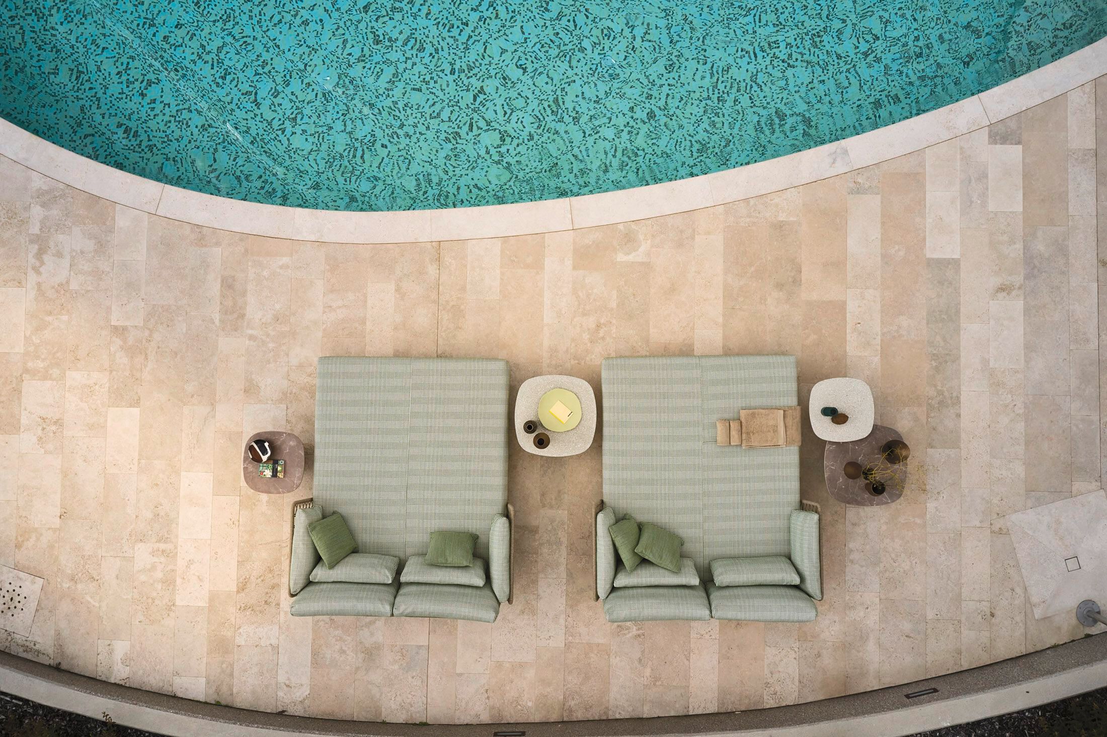 Квадратный садовый столик из венецианской терраццо Roberti Armàn ARCH-00116103 - Вид №3